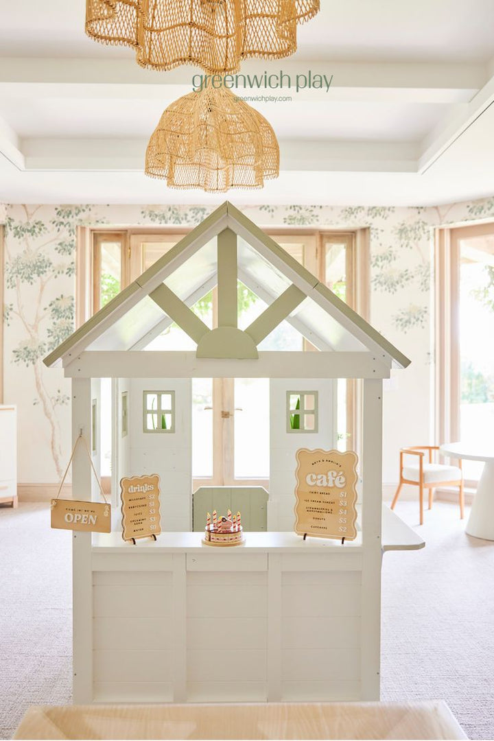 Scalloped Play Cafe