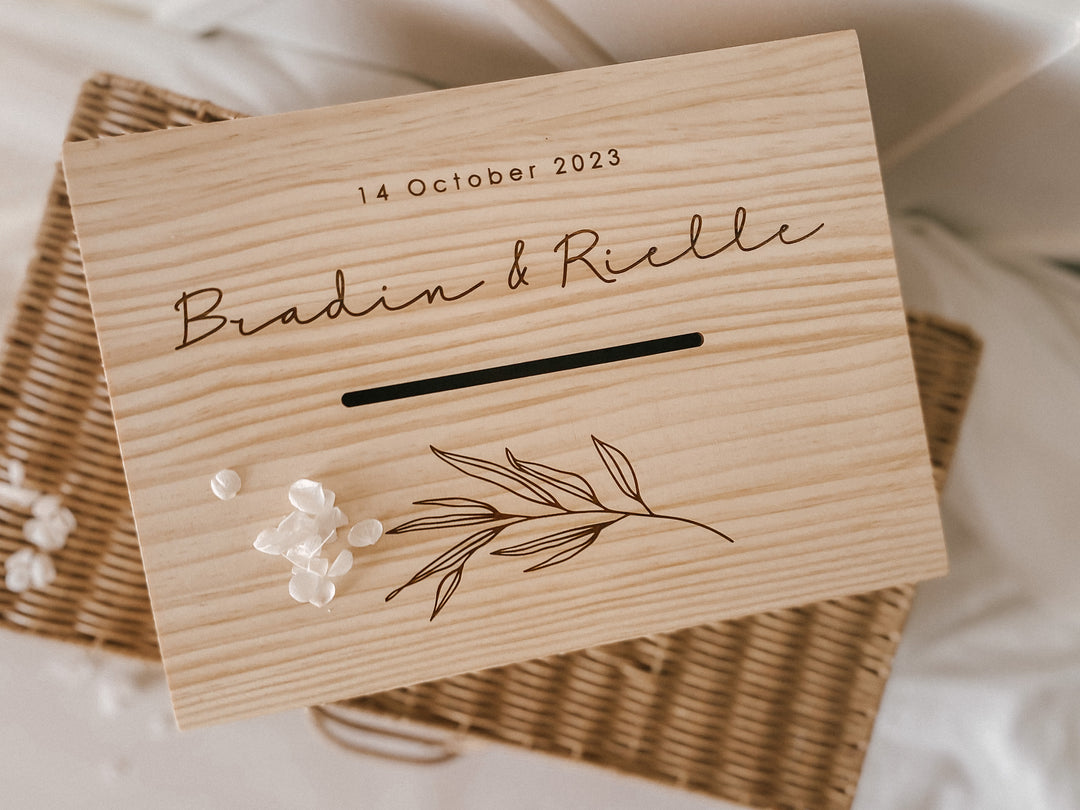 Personalised Wooden Wedding Wishing Well | Keepsake Box