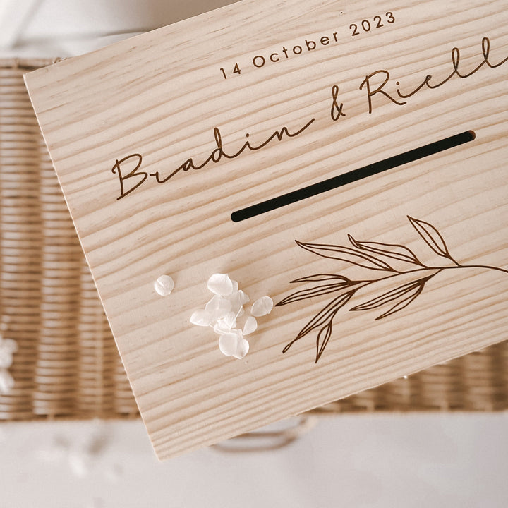 Personalised Wooden Wedding Wishing Well | Keepsake Box