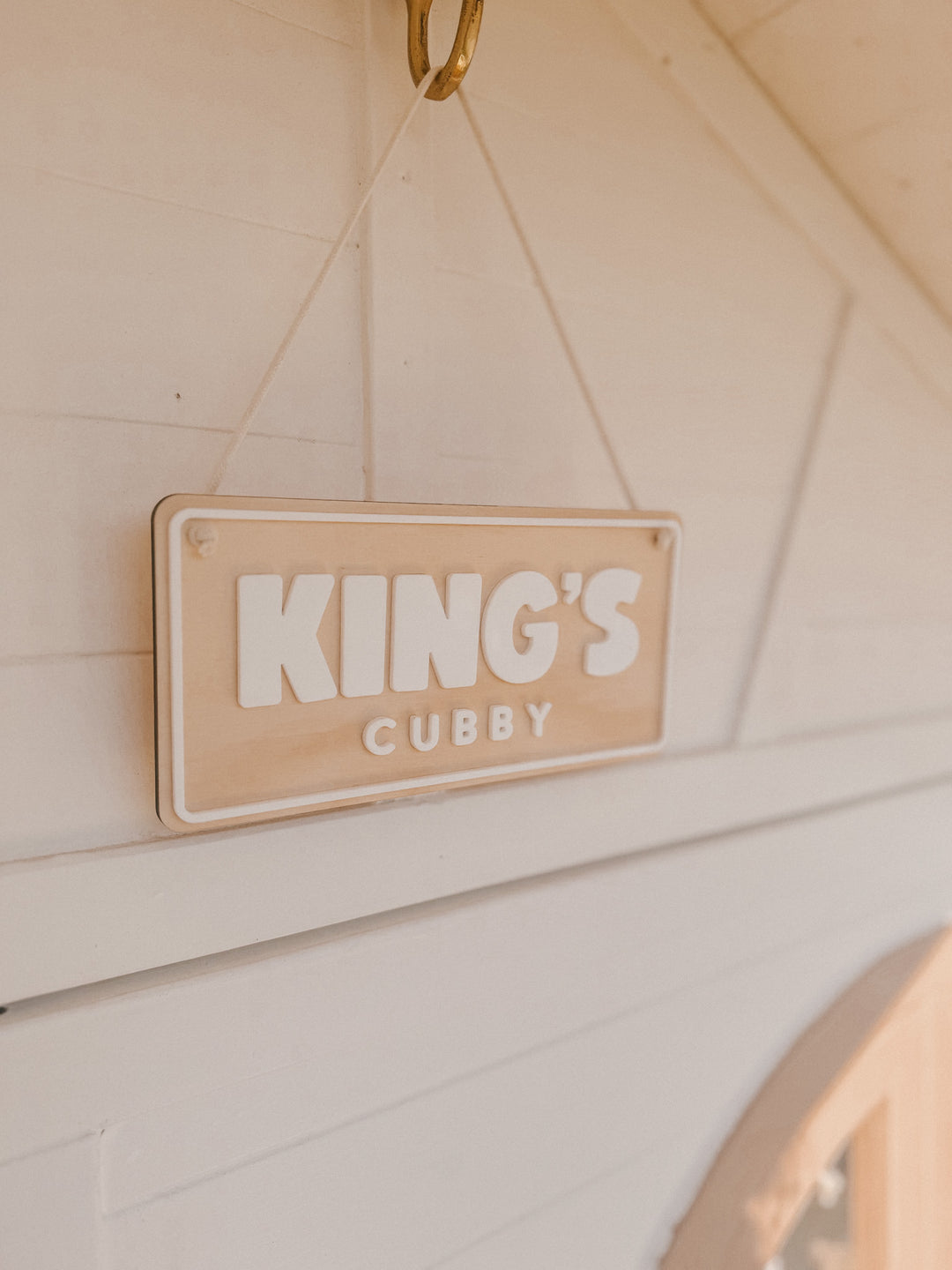Cubby sign
