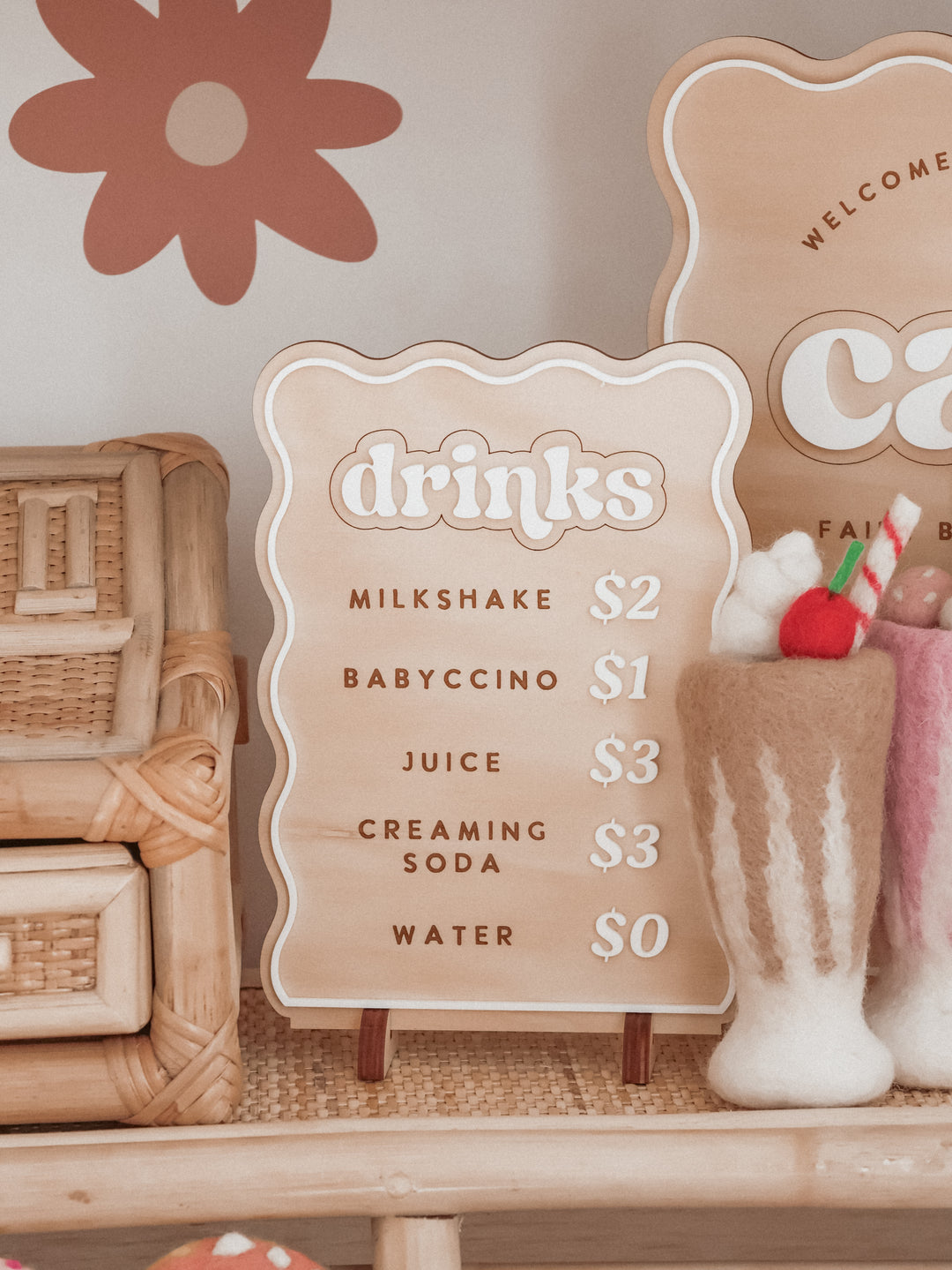 Scalloped Play Cafe