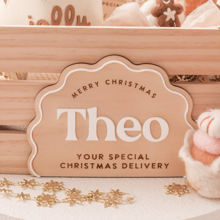 Christmas Wooden Crate | Scalloped Edge Plaque