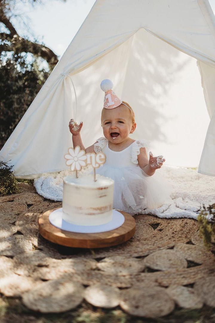Boho Daisy Cake Topper