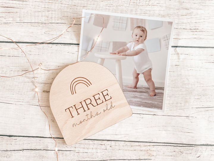 Wooden Baby Milestone Plaques (Rainbow)